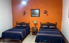 Hotel Los Escudos